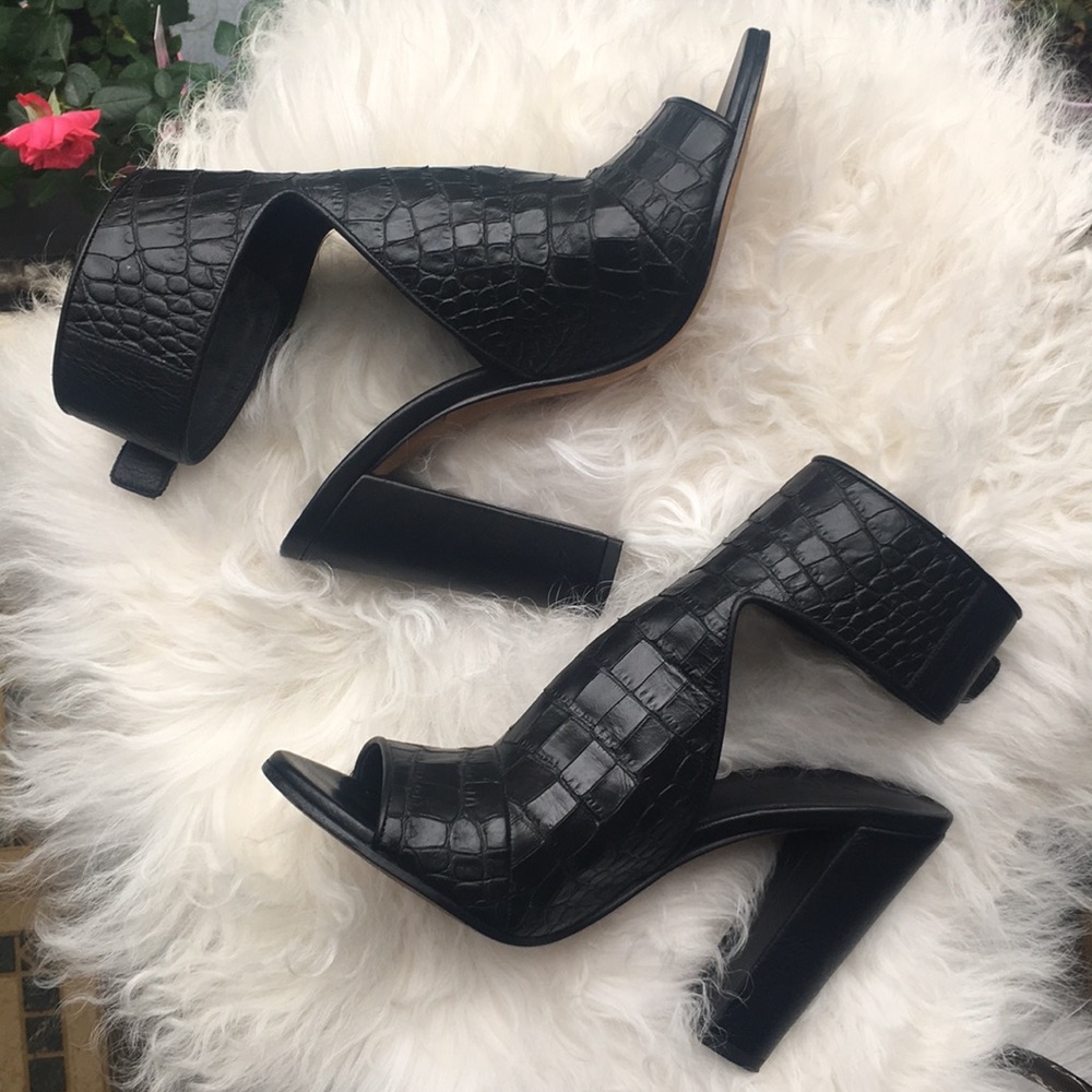 Vince Addie Sandals